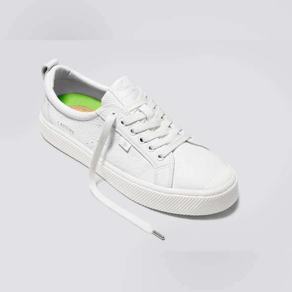 Cariuma OCA Low White Premium Leather Sneaker - Picture 2 of 8